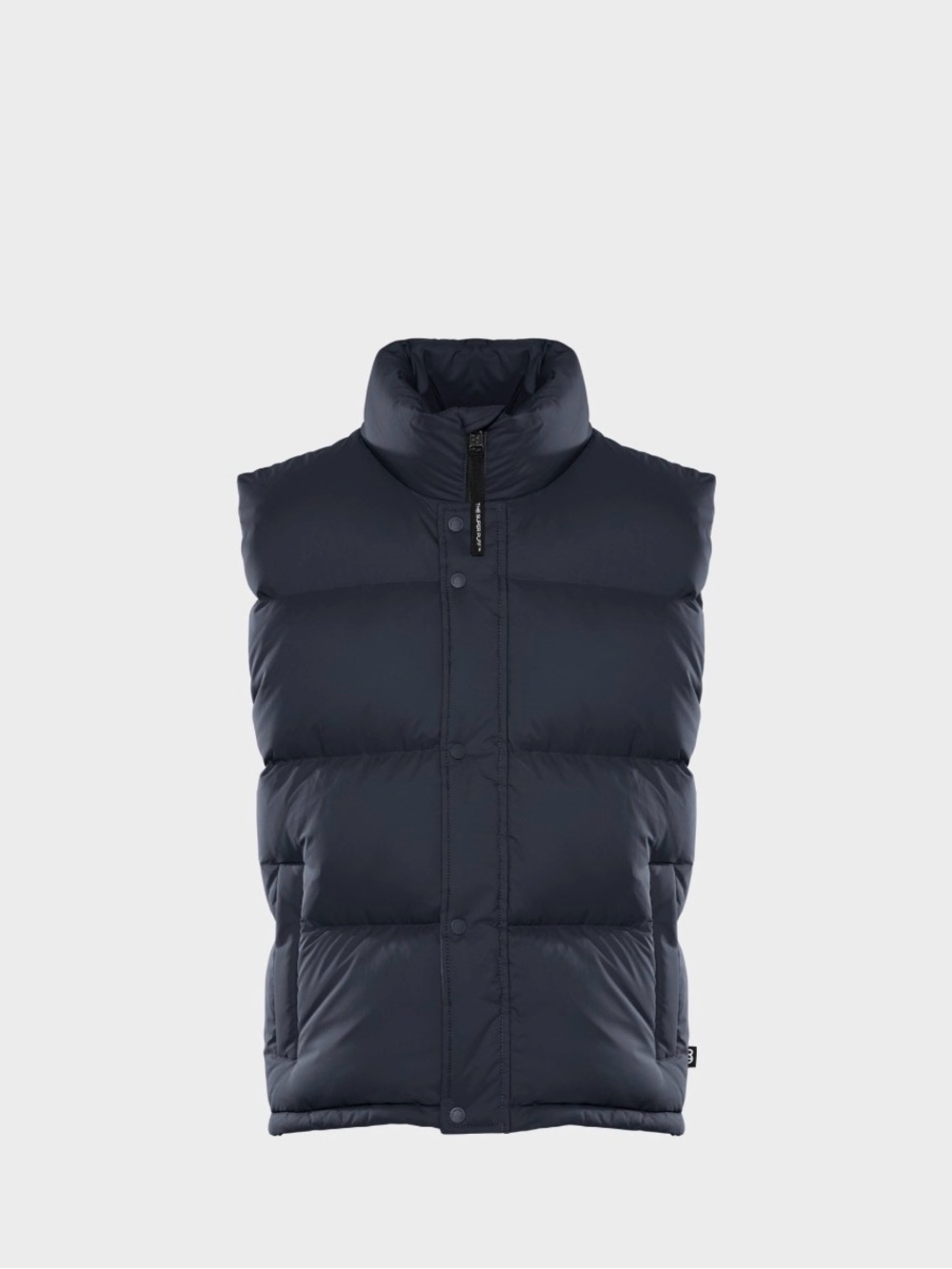 Aritzia Men’s Superpuff Vest in Total Eclipse.